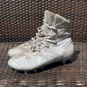 Under Armor Highlight White Cleats Sz 8 Men’s